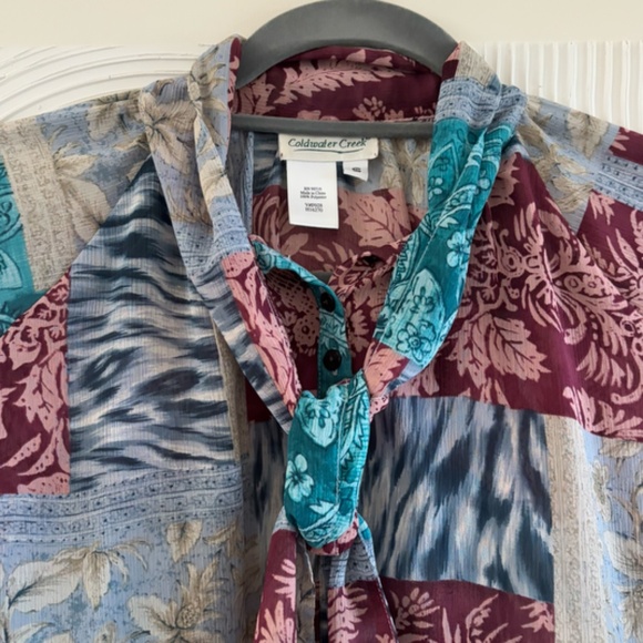 Coldwater Creek Women's SZ S Maroon Blue Cream Blouse Front 1/2 Button w/ Tie - Picture 4 of 13